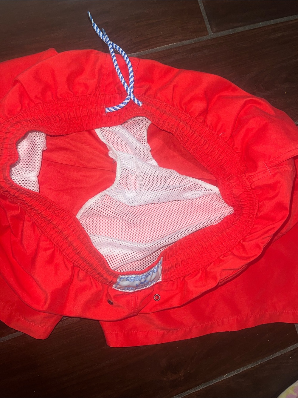 Southern Tide Men's Bright Red Swim Trunks with Rope Drawstring - Picture 8 of 8